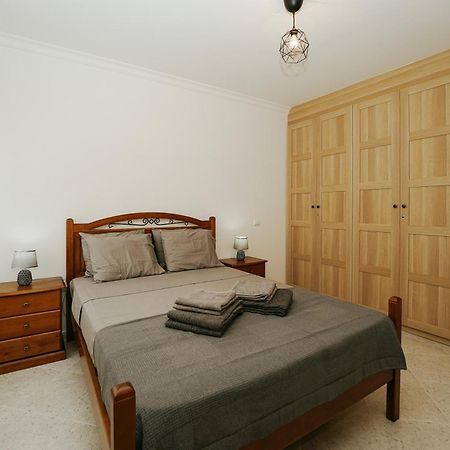 Apartamento Cristina - Proximo Da Praia アルマカオ・デ・ペラ エクステリア 写真