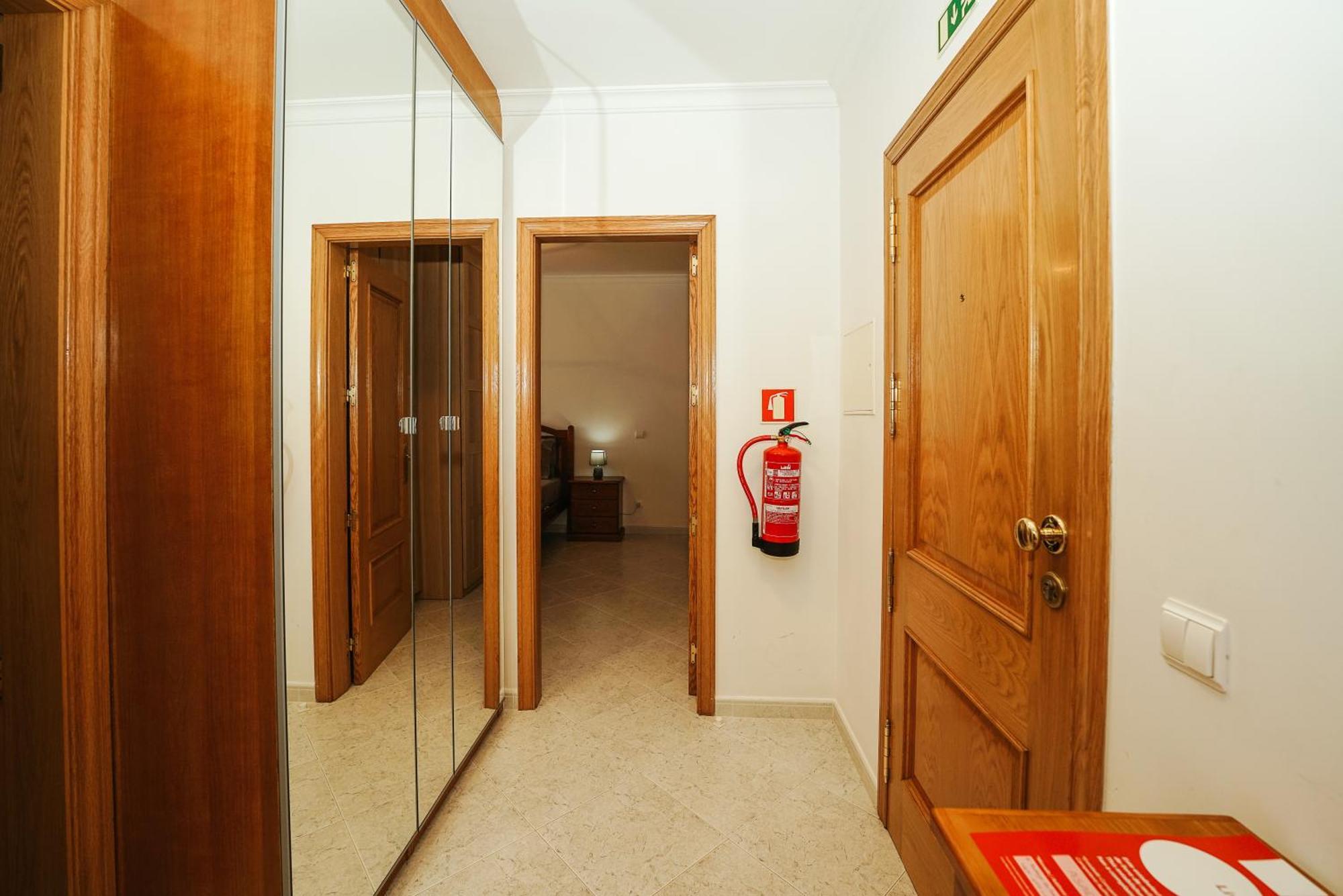 Apartamento Cristina - Proximo Da Praia アルマカオ・デ・ペラ エクステリア 写真