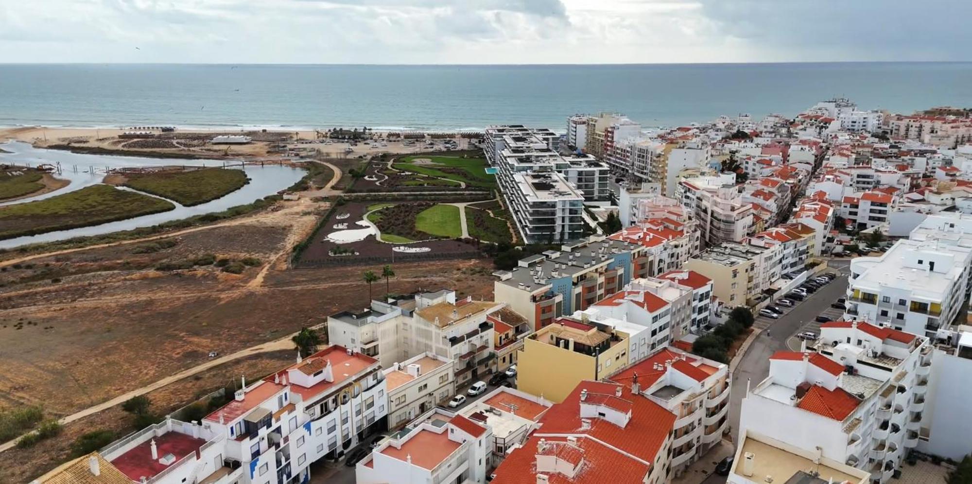 Apartamento Cristina - Proximo Da Praia アルマカオ・デ・ペラ エクステリア 写真